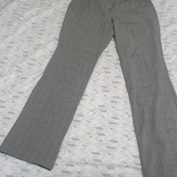 Worthington Pants Size 10P. Colors brown,grey and turquoise - Picture 7 of 7